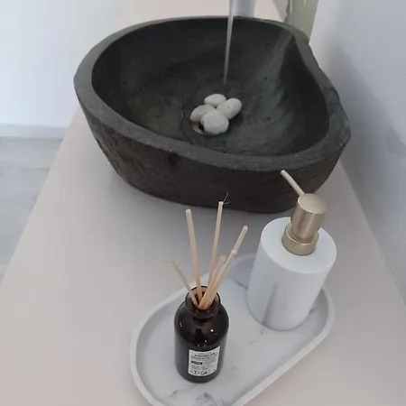 Lägenhet Anamnisi *