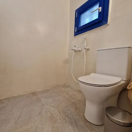 Anamnisi Adamantas (Milos)