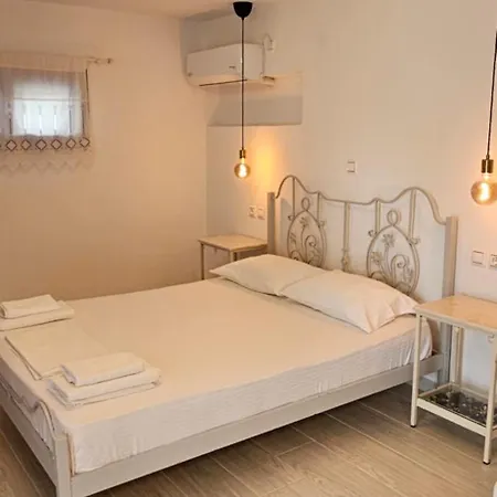 Anamnisi * Adamantas (Milos)