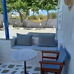شقة Anamnisi آداماس