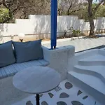 Anamnisi آداماس