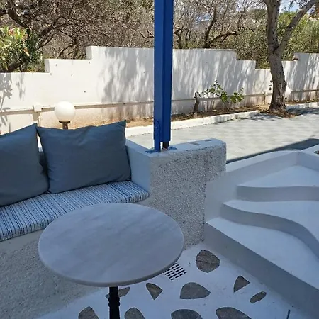 Anamnisi Adamantas (Milos)
