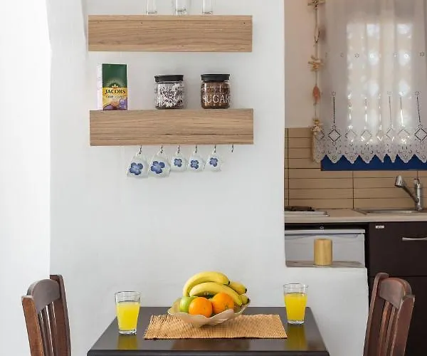 Anamnisi 아파트 아다마스